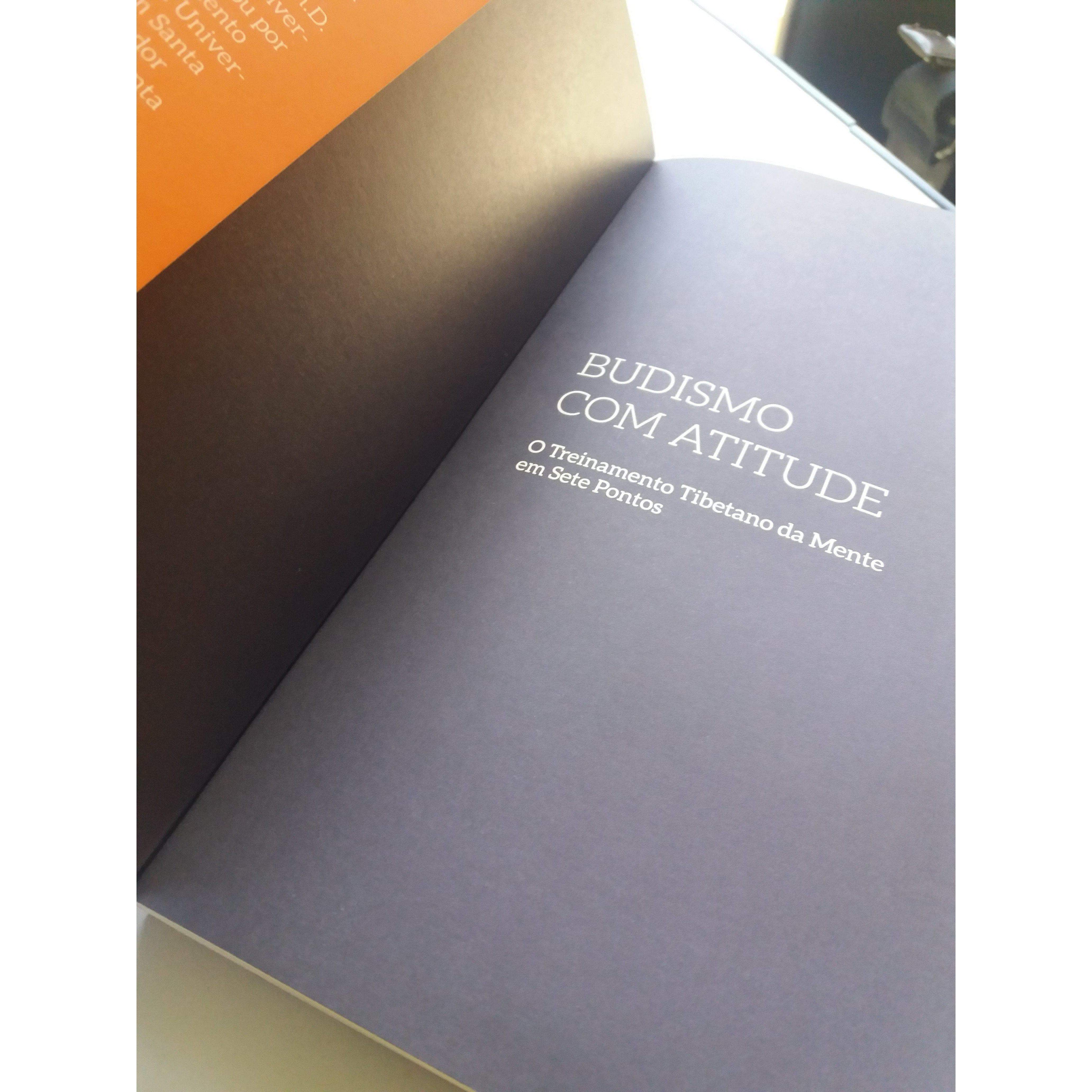Budismo com atitude: O Treinamento Tibetano da Mente em Sete Pontos-Lúcida Letra